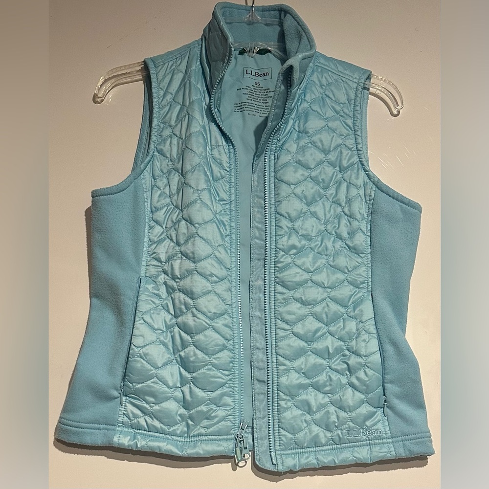 L.L. Bean Light Blue Green Zip Thinsulate Quilted Puffer Vest Womens Size Xsmall